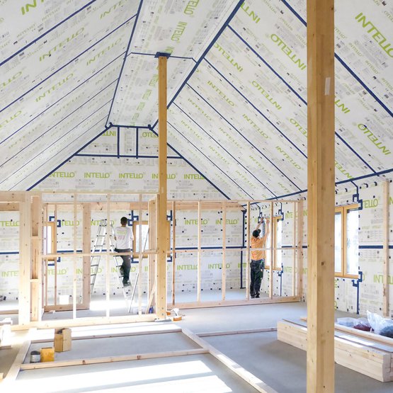 INTELLO PLUS armierte Hochleistungs Dampfbremse